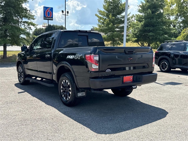 2021 Nissan Titan PRO-4X photo 6