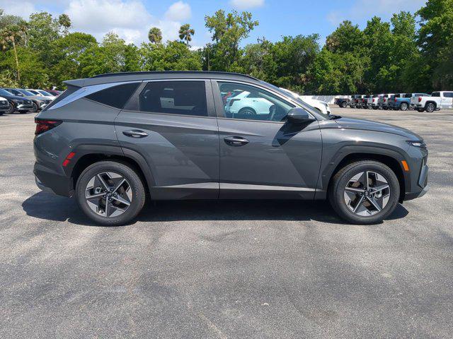 2025 Hyundai Tucson SEL photo 2