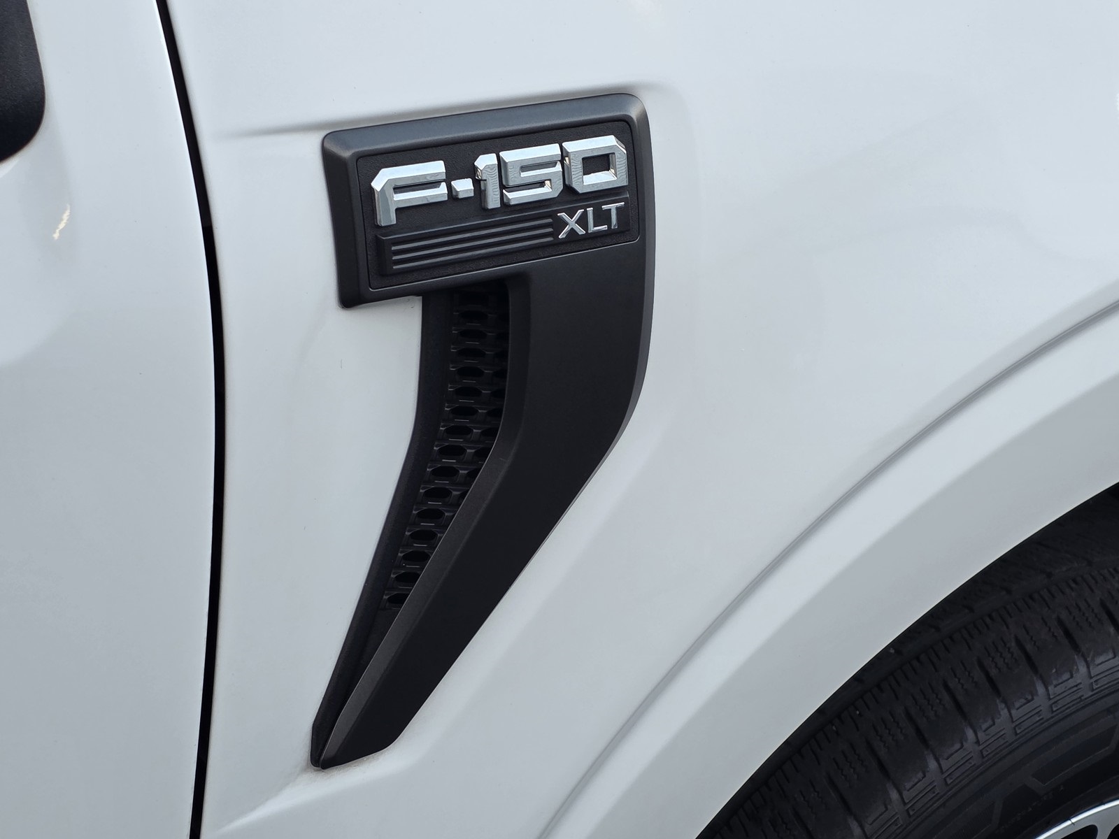 2022 Ford F-150 XLT photo 10