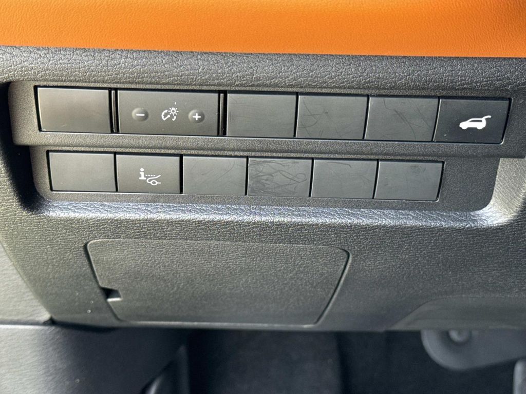 2023 Mitsubishi Outlander SEL 40th Anniversary Edition GT photo 32