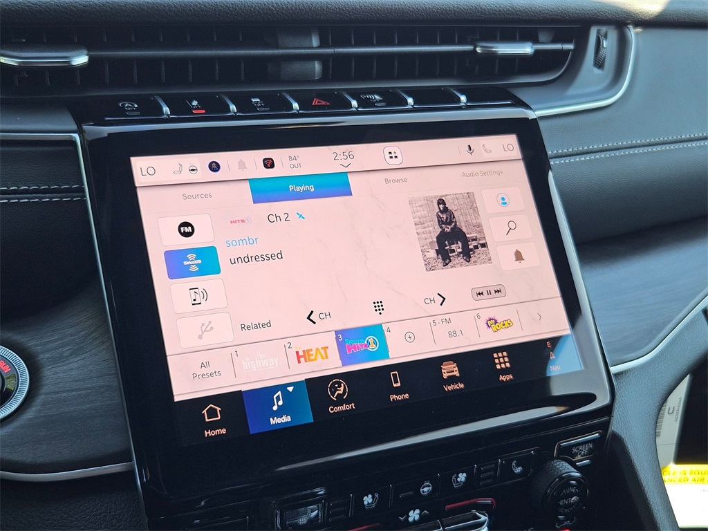 2025 Jeep Grand Cherokee Limited photo 28