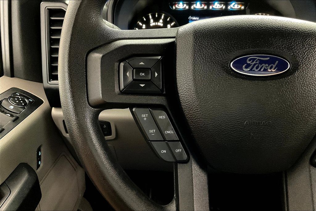2016 Ford F-150 XL photo 18