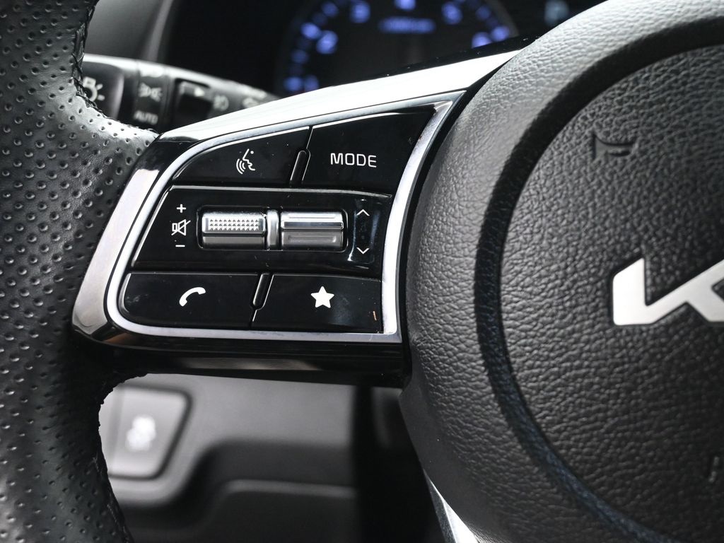 2023 Kia Forte GT-Line photo 23