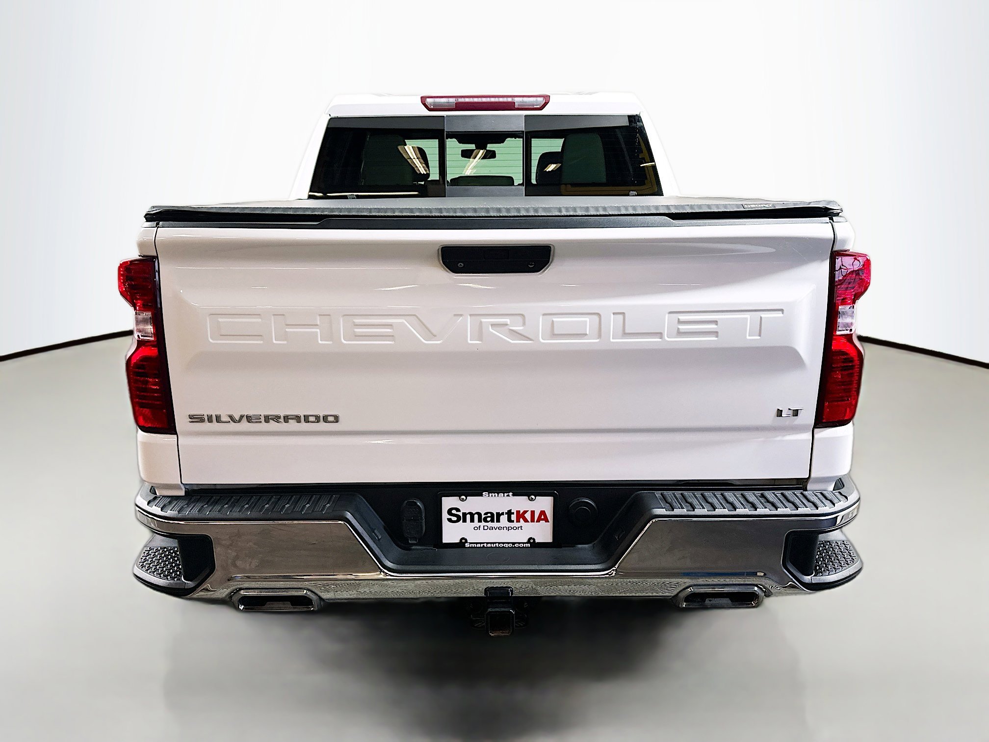 2021 Chevrolet Silverado 1500 LT photo 3