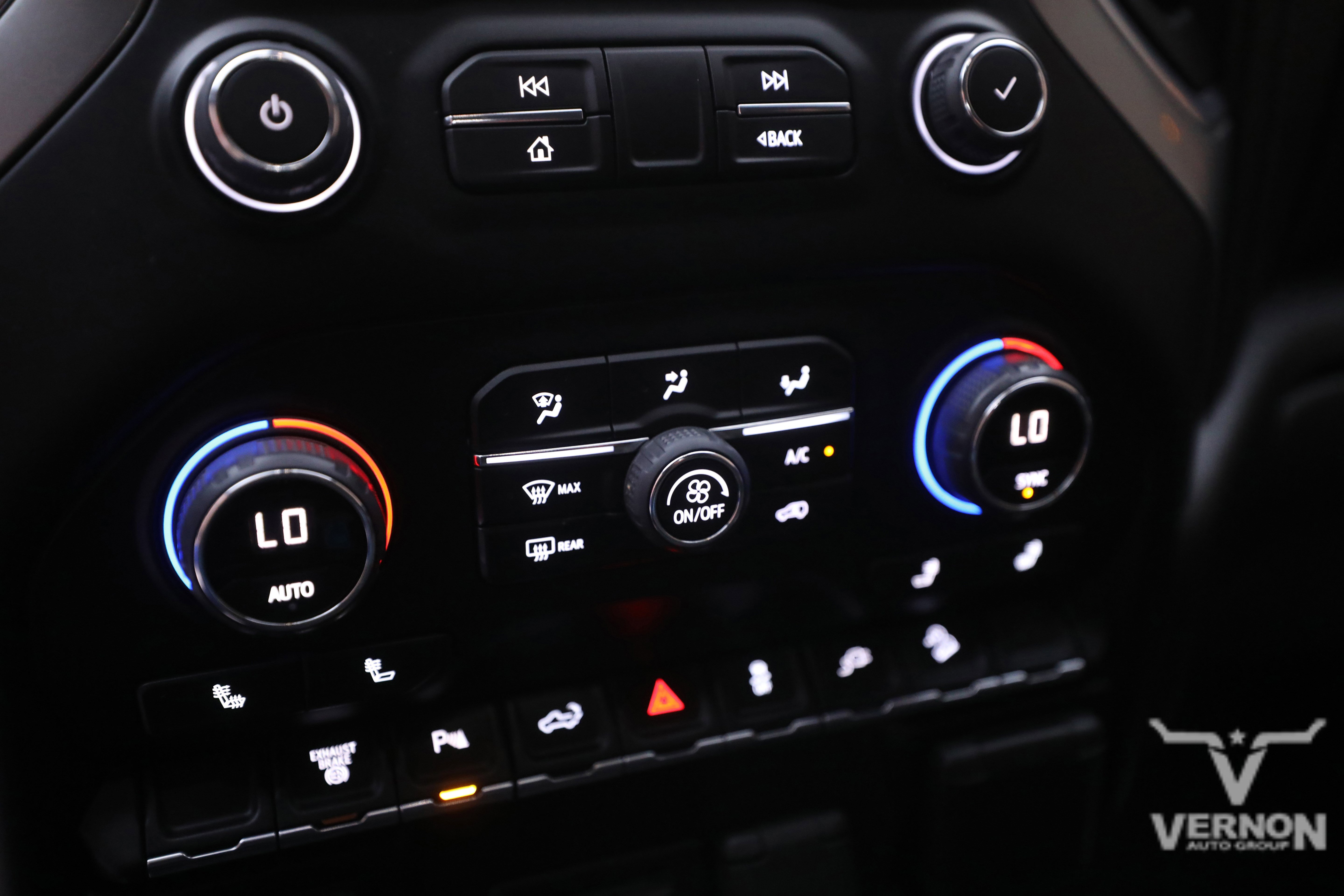 2022 Chevrolet Silverado 2500HD LTZ Z71 photo 3