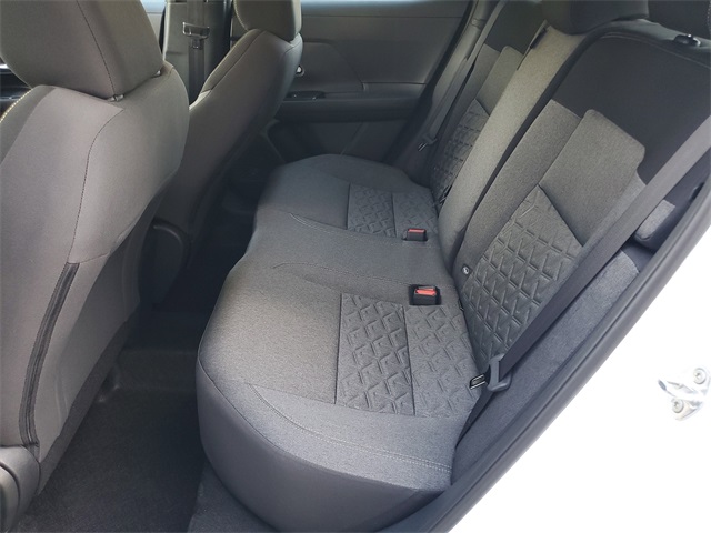 2025 Nissan Kicks SV photo 13