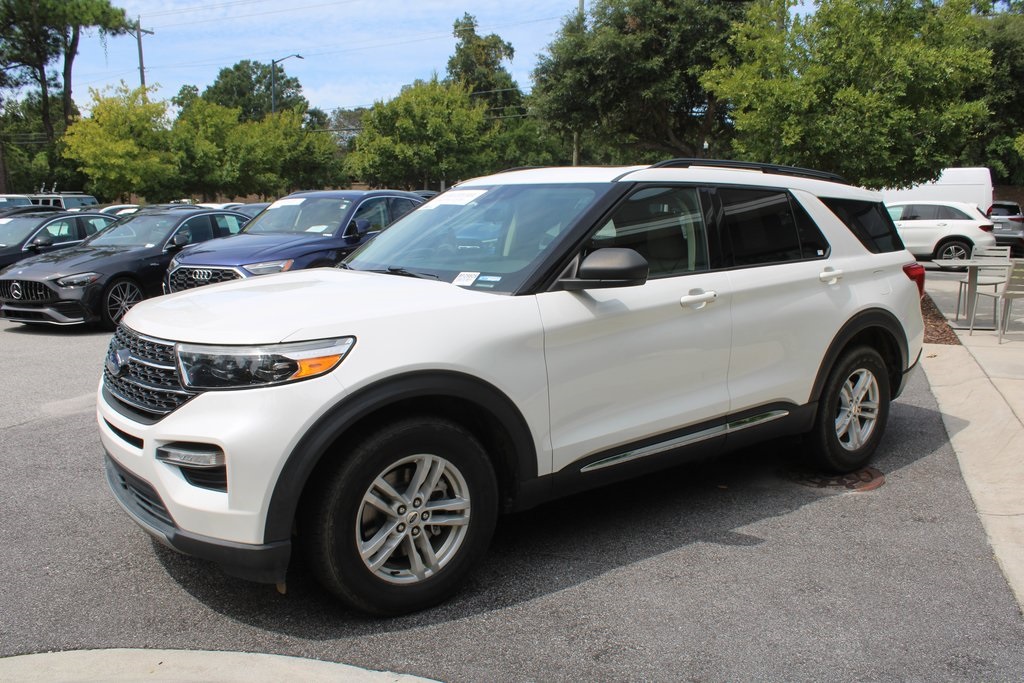 2020 Ford Explorer XLT photo 13
