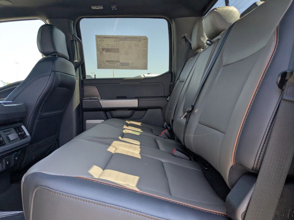 2025 Ford F-150 Lariat photo 15