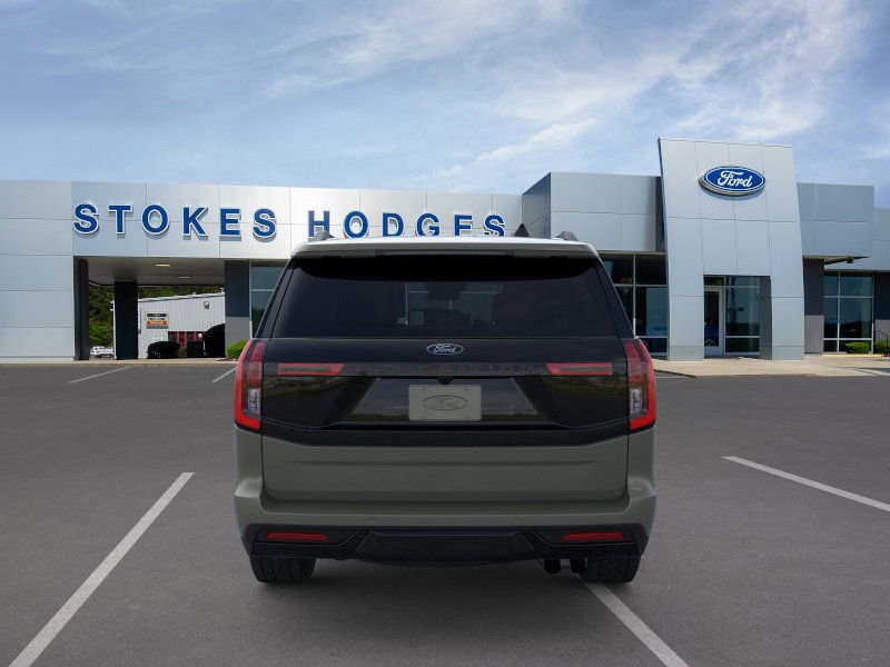 2025 Ford Expedition photo 3