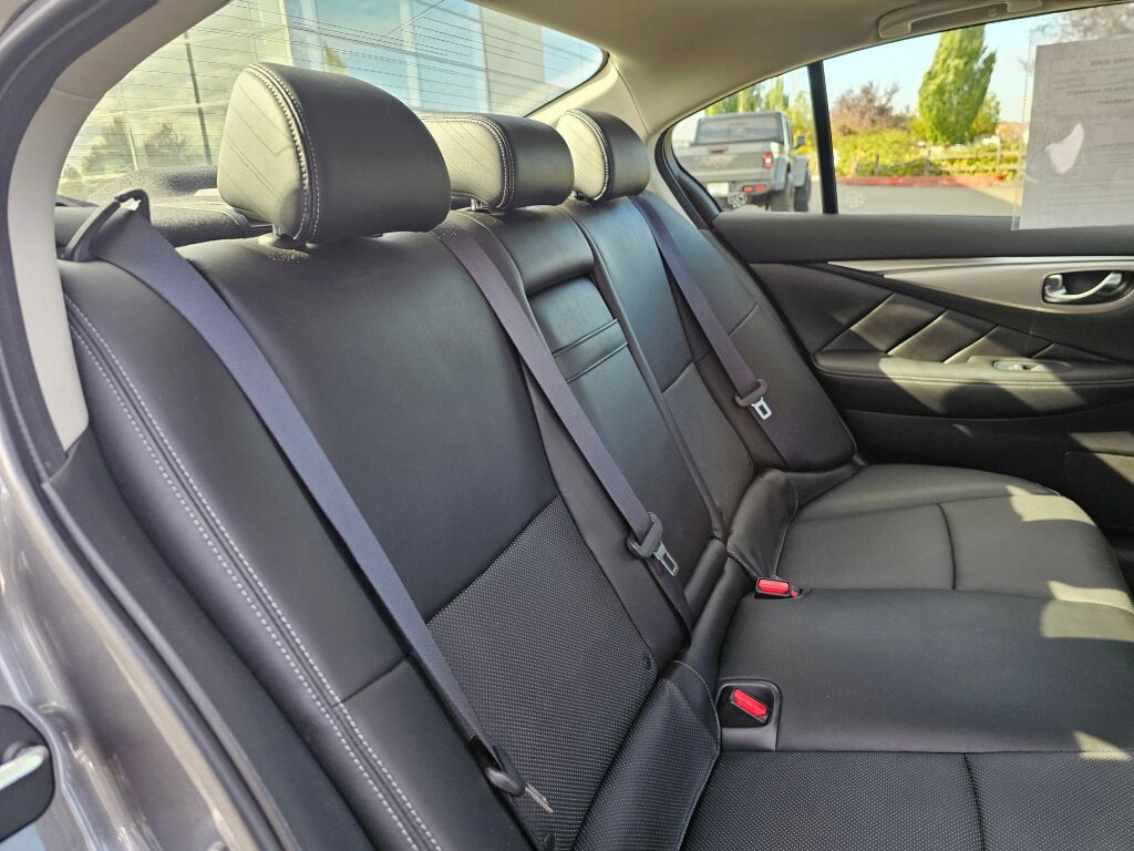 2024 Infiniti Q50 LUXE photo 16