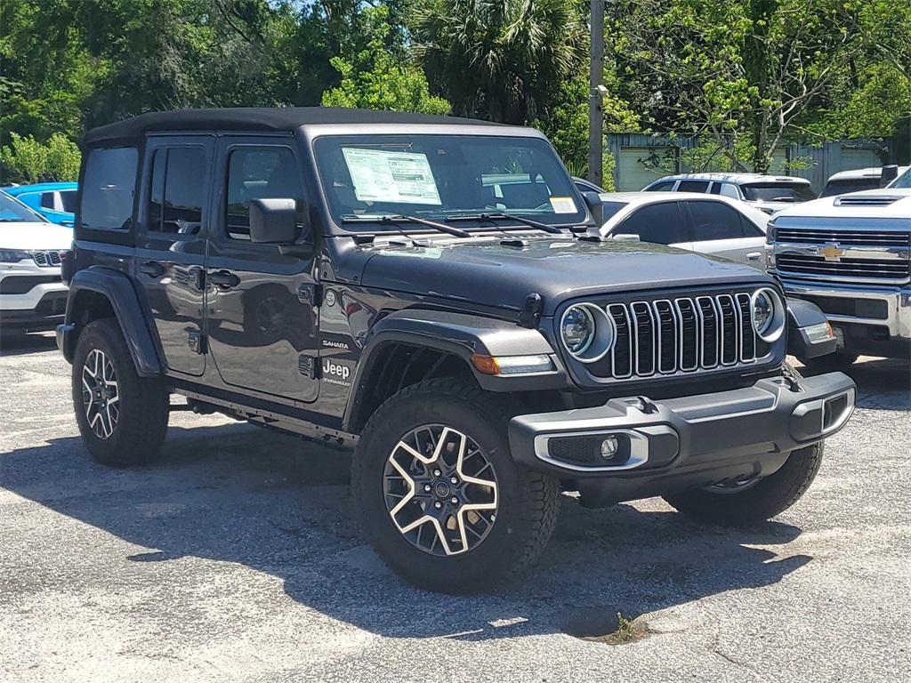 2024 Jeep Wrangler Sahara photo 29