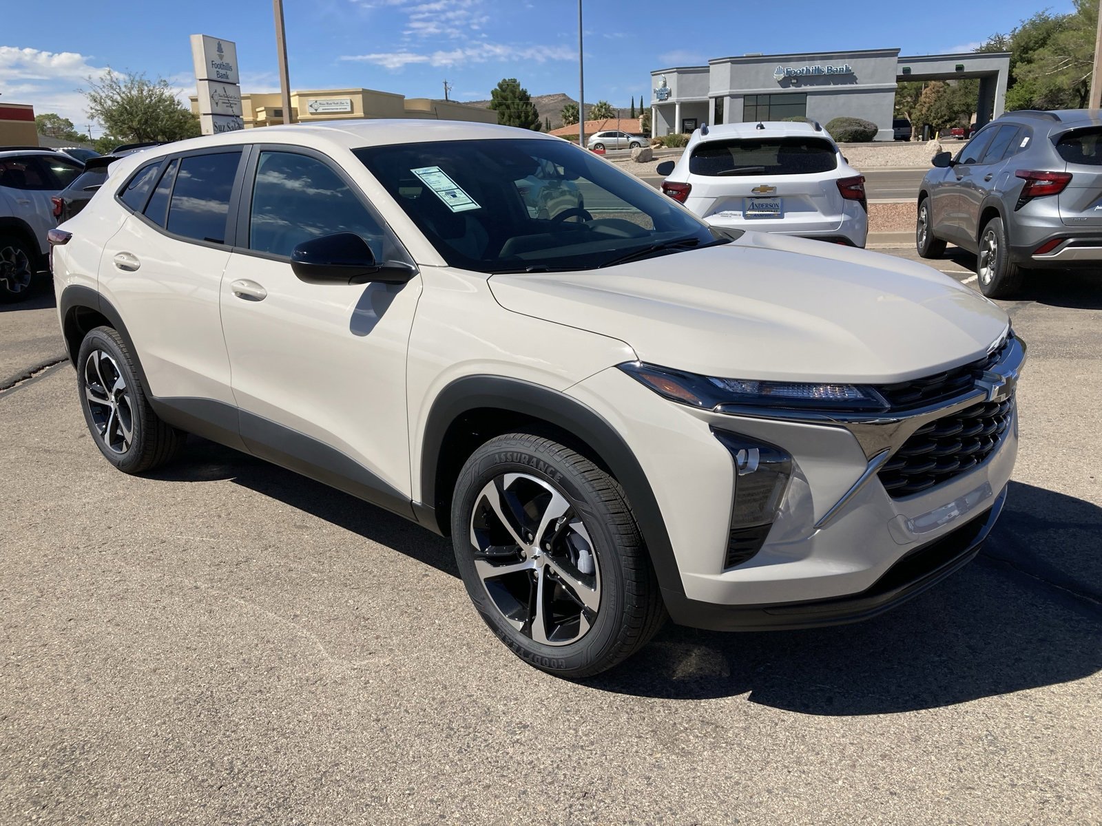 2026 Chevrolet Trax photo 2