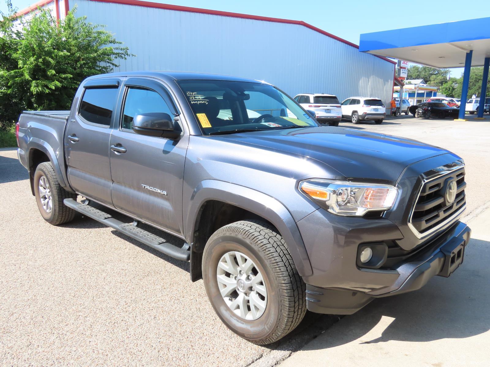 2019 Toyota Tacoma SR5 photo 3