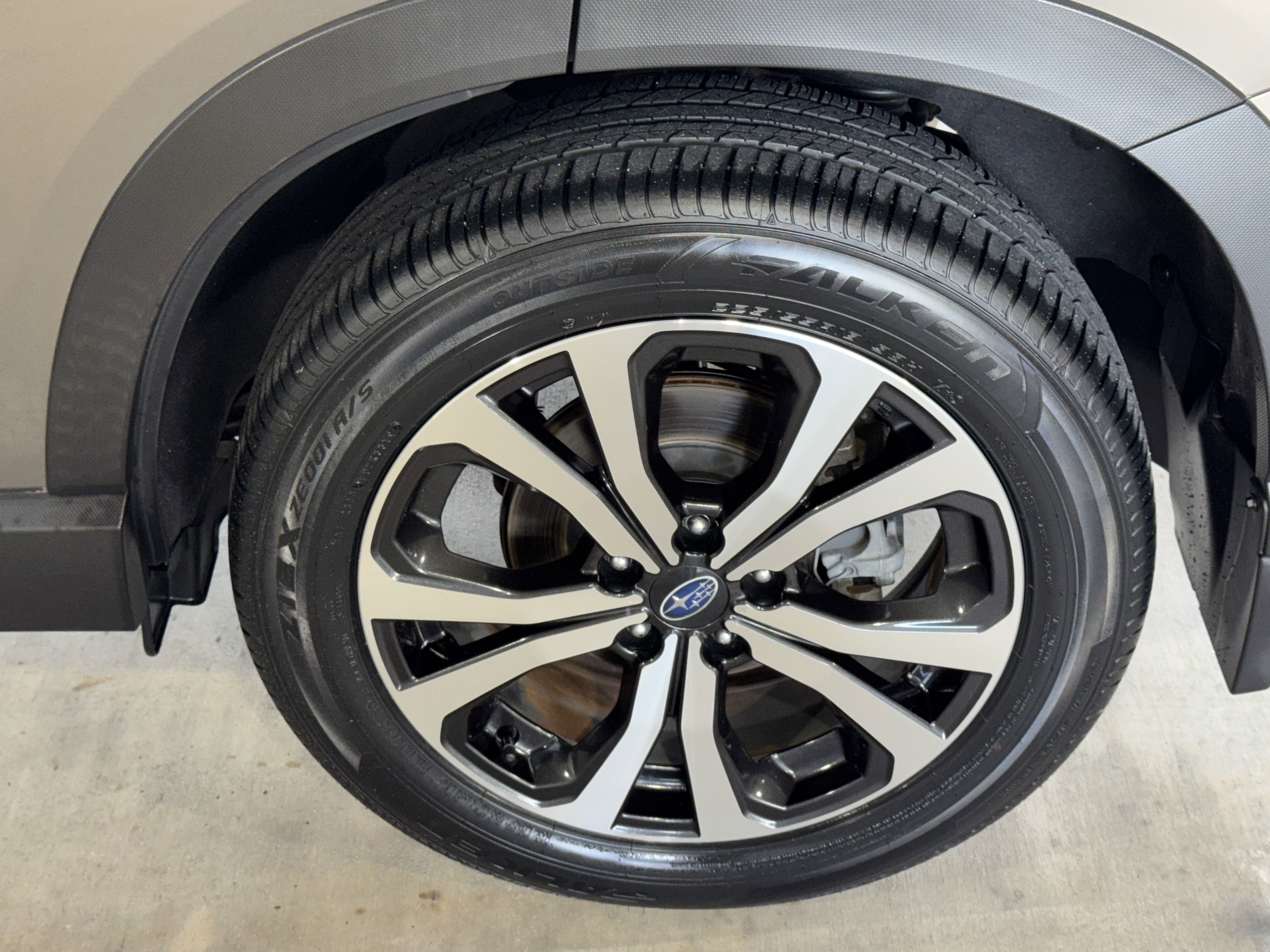 2020 Subaru Forester Limited photo 26