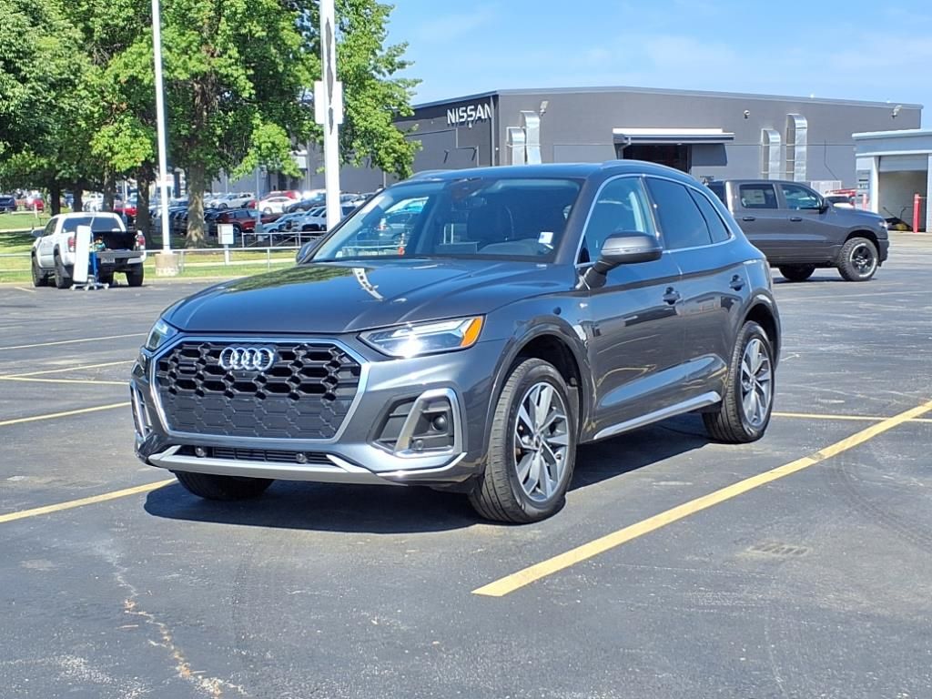 Used 2022 Audi Q5 Premium Plus with VIN WA1EAAFY5N2085820 for sale in Kansas City