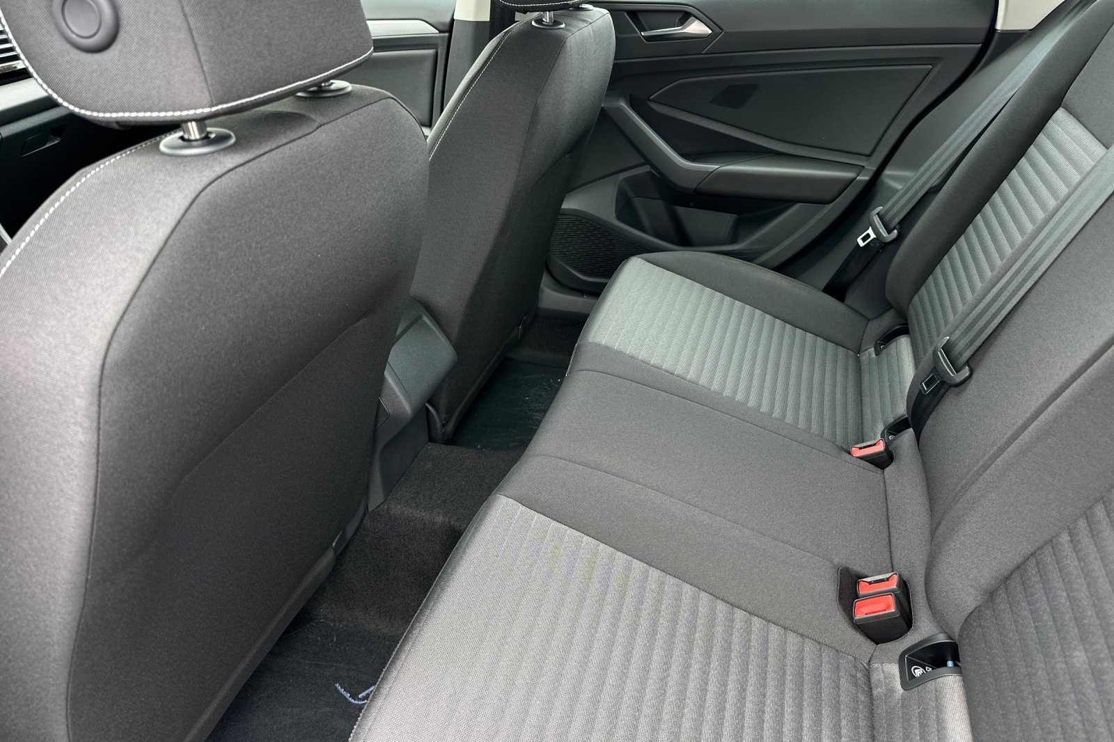 2025 Volkswagen Jetta 1.5T S photo 12