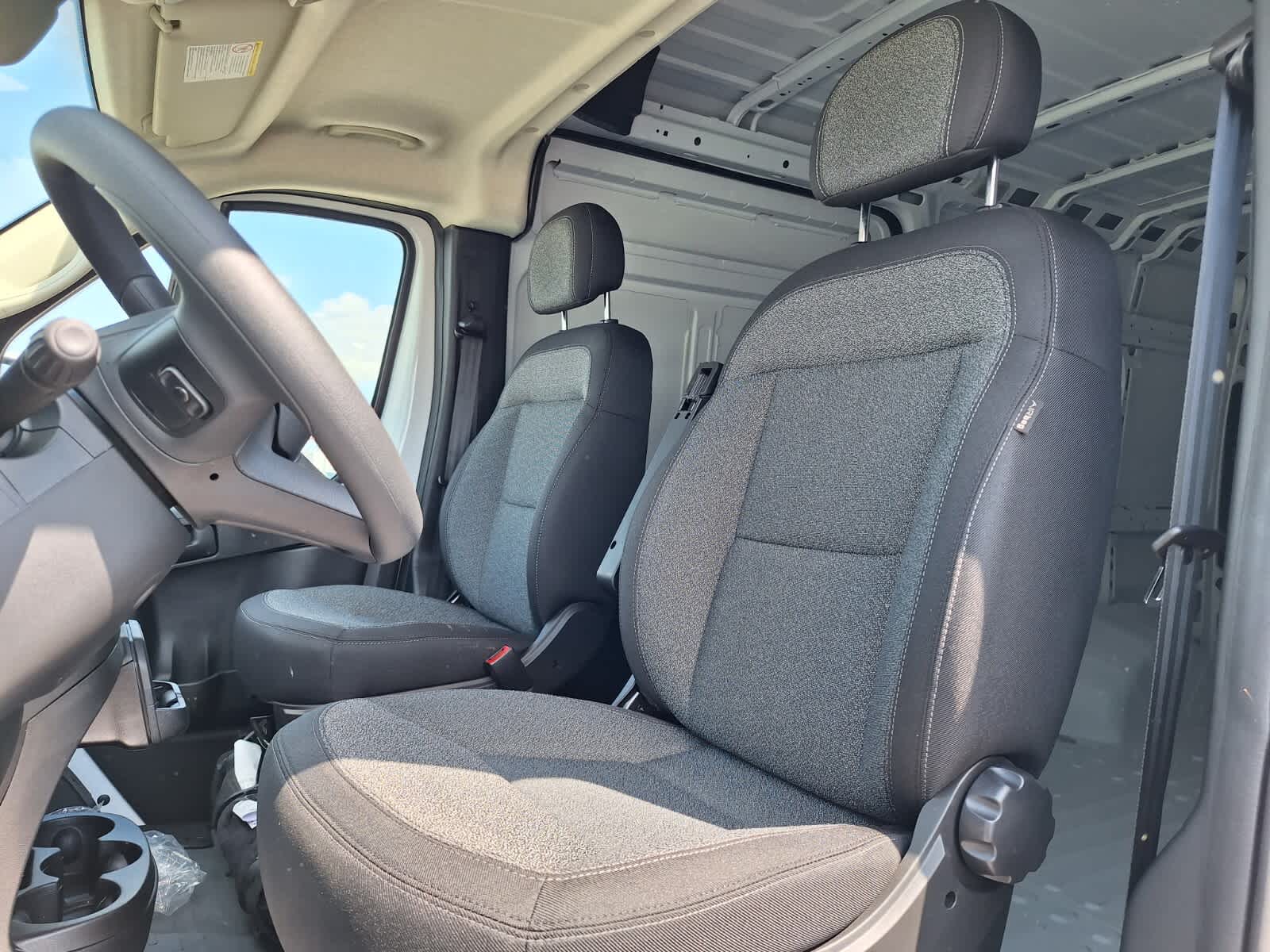 2025 Ram ProMaster 2500 photo 7