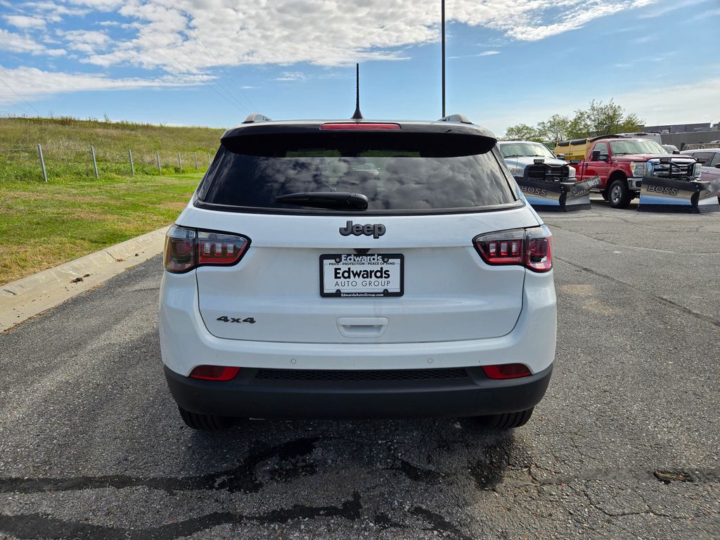 2026 Jeep Compass Limited Altitude photo 3