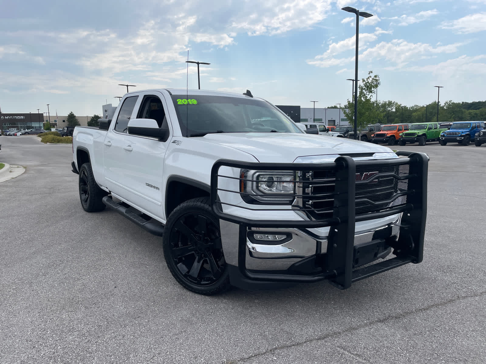 Used 2019 GMC Sierra 1500 Limited SLE with VIN 2GTV2MEC2K1215011 for sale in Kansas City