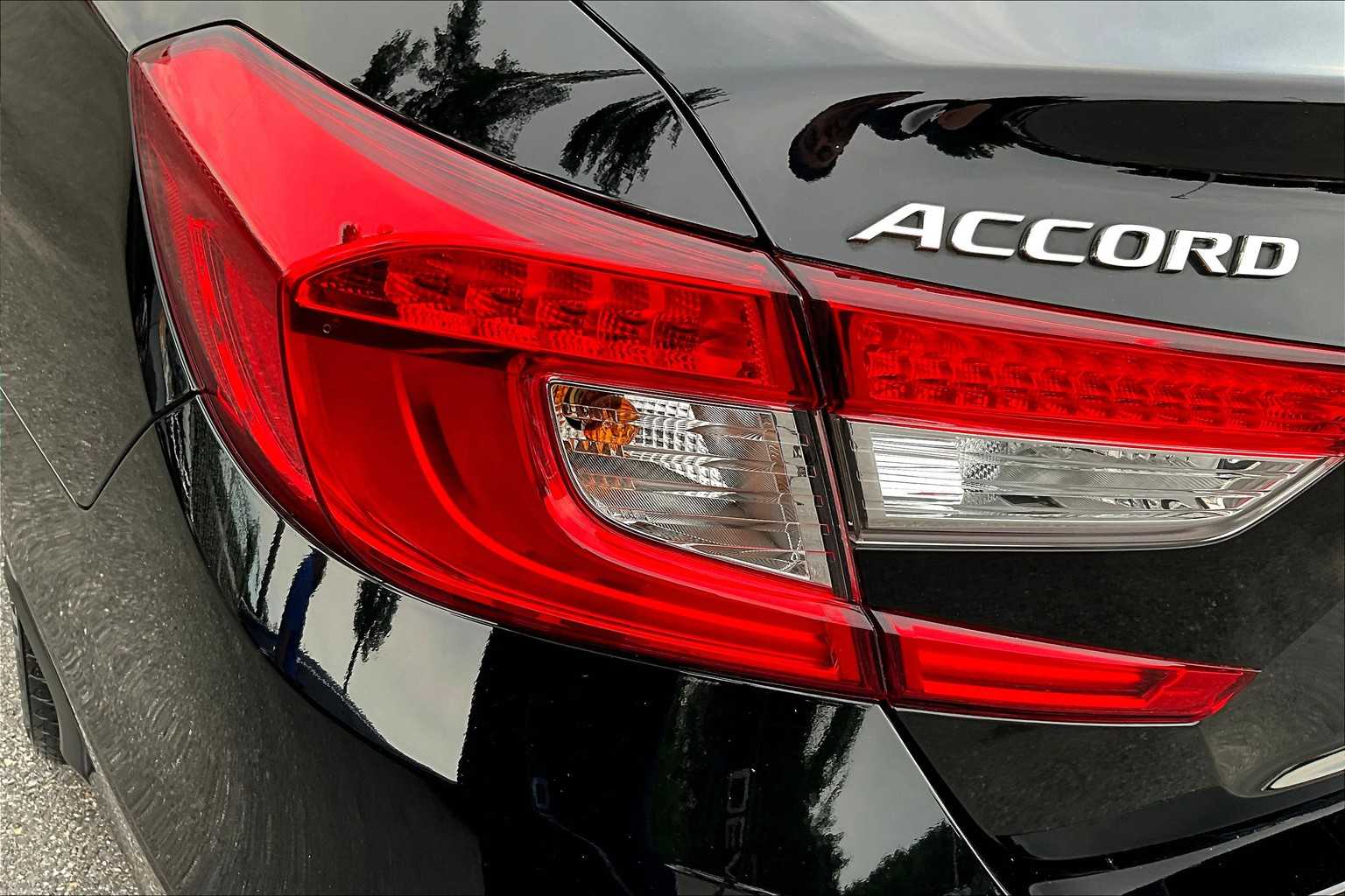 2021 Honda Accord LX photo 28