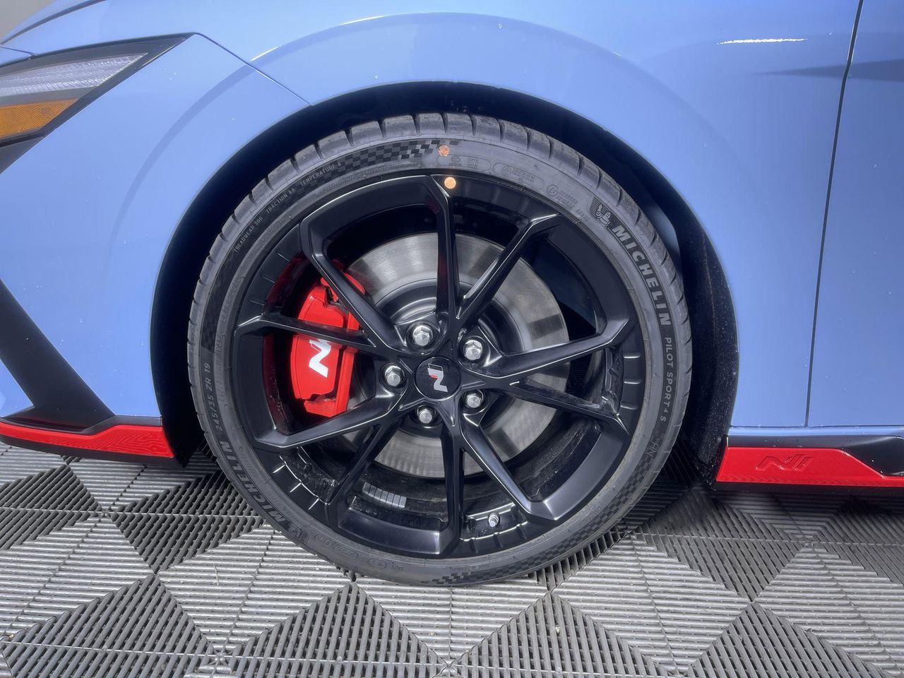 2025 Hyundai Elantra N photo 9