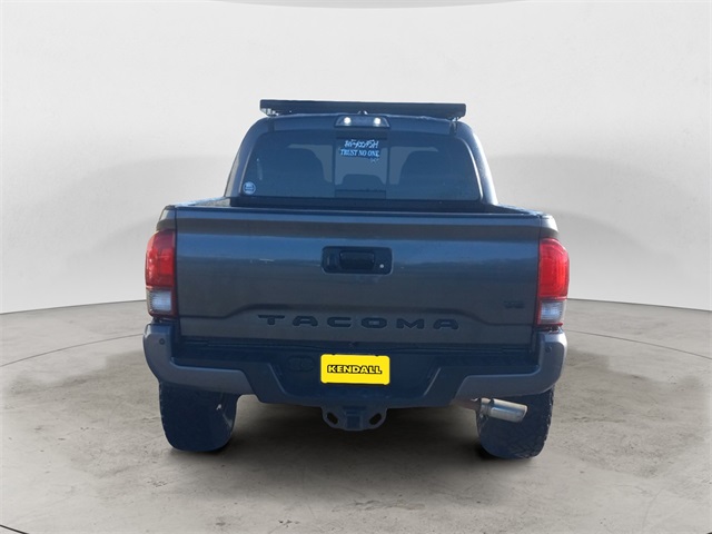 2018 Toyota Tacoma SR5 TRD Pro Sport photo 3