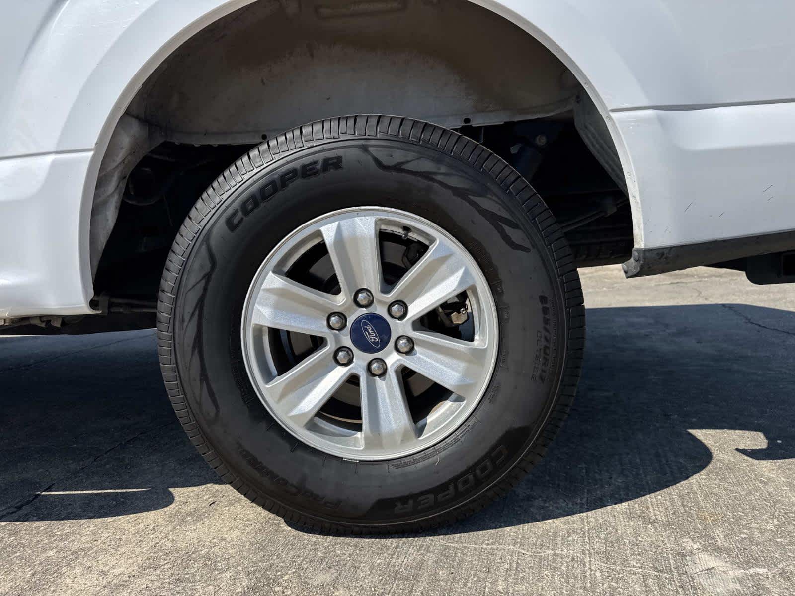 2015 Ford F-150 XLT photo 15