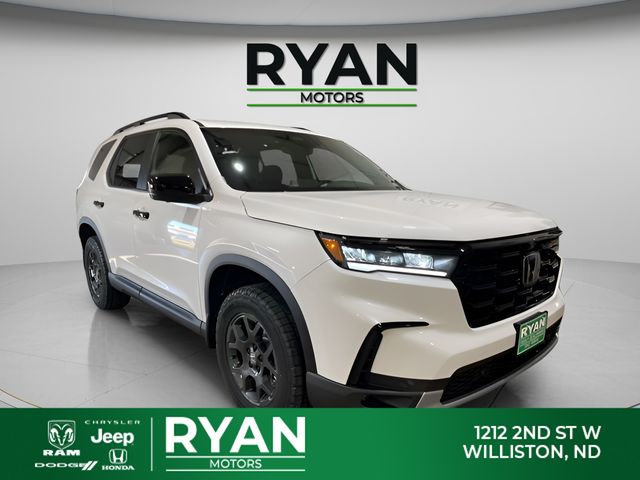 2025 Honda Pilot TrailSport's photo