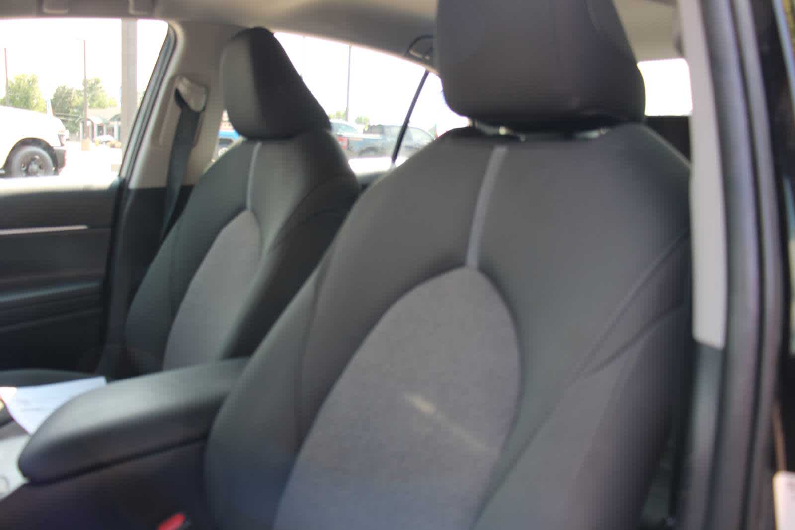 2023 Toyota Camry LE photo 11