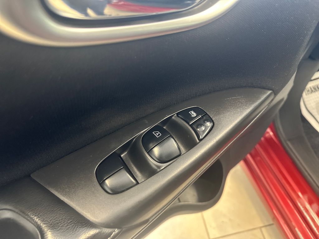 2019 Nissan Sentra SV photo 13