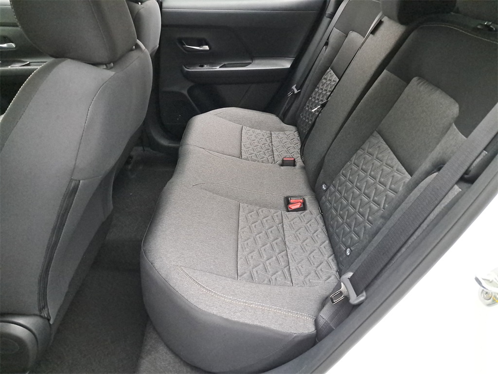 2026 Nissan Kicks SV photo 10
