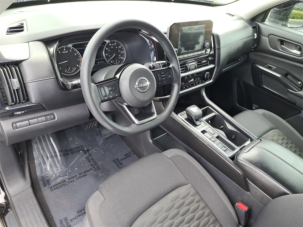 2022 Nissan Pathfinder S photo 19