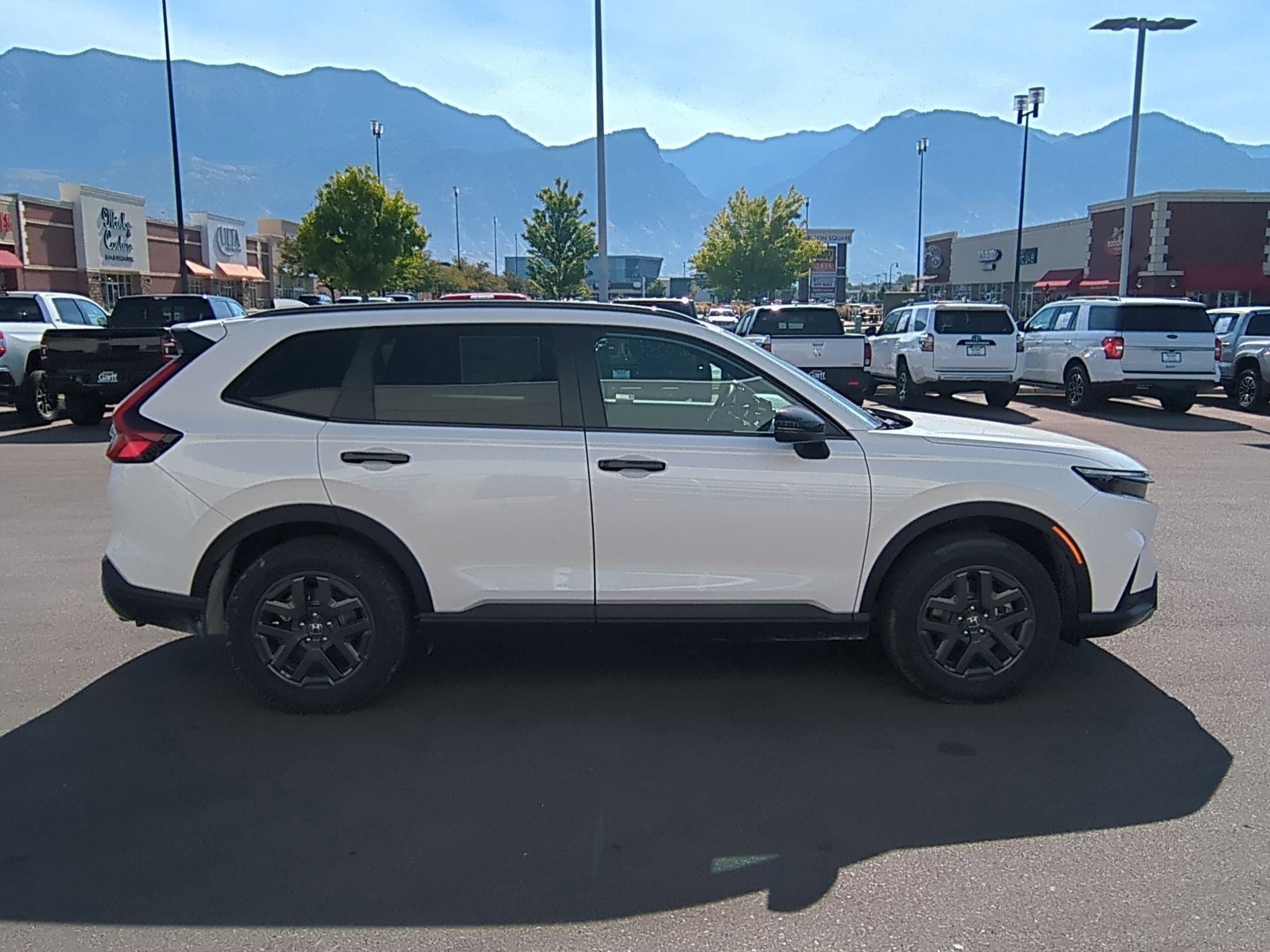 2026 Honda CR-V Hybrid photo 2