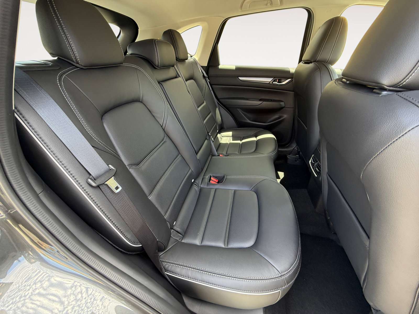 2025 Mazda CX-5 2.5 S Preferred photo 17