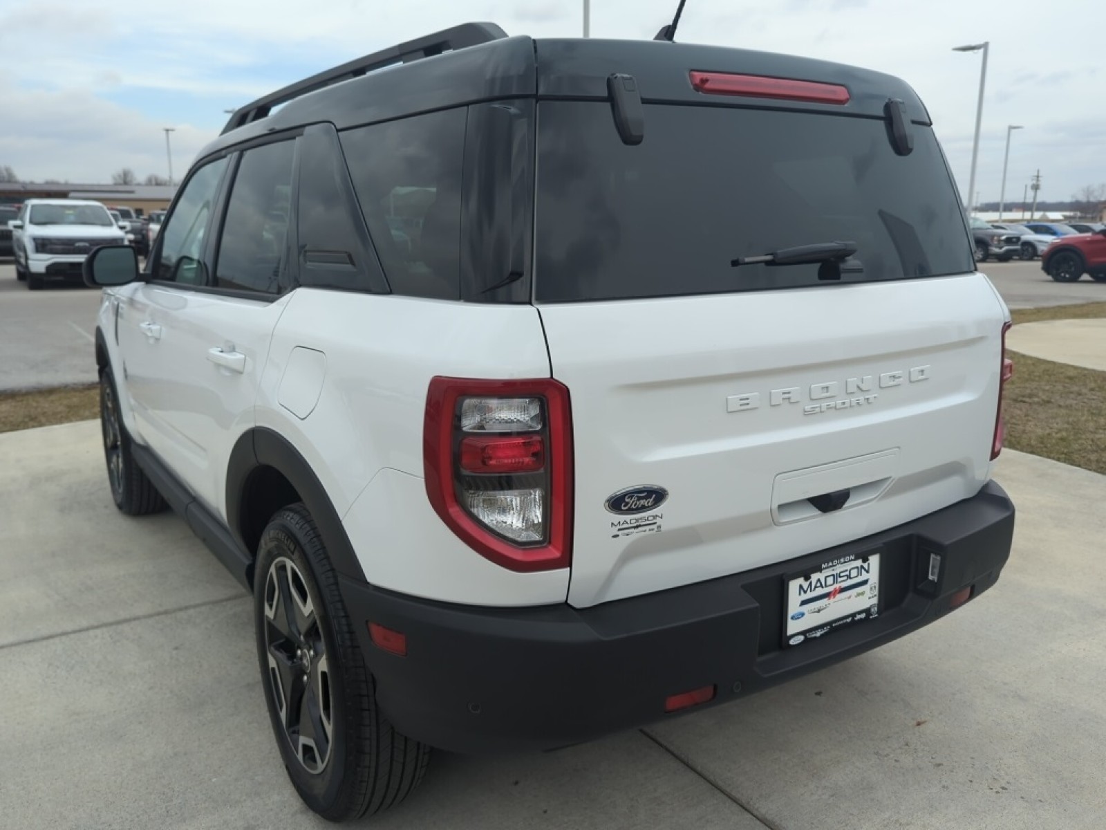 2024 Ford Bronco Sport Outer Banks photo 3