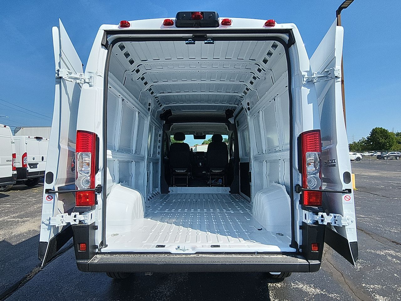 2026 Ram ProMaster 2500 photo 20