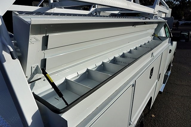 New 2024 Bright White Clear-Coat Exterior Paint RAM Tradesman image 15