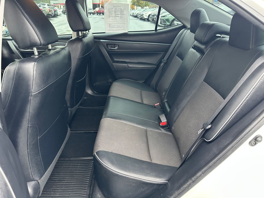 2016 Toyota Corolla Plus photo 13