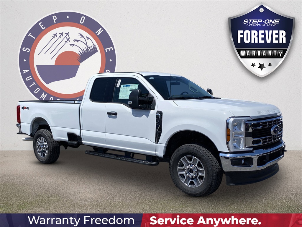 2025 Ford F-350 Super Duty XLT's photo