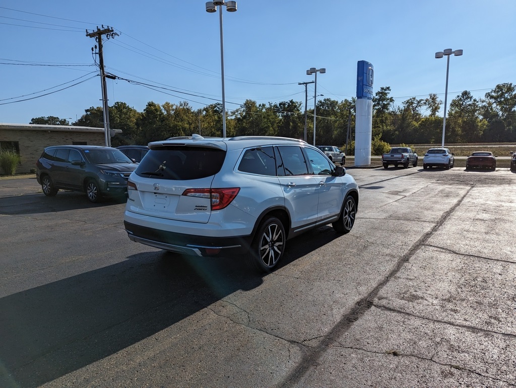 2022 Honda Pilot Touring photo 2