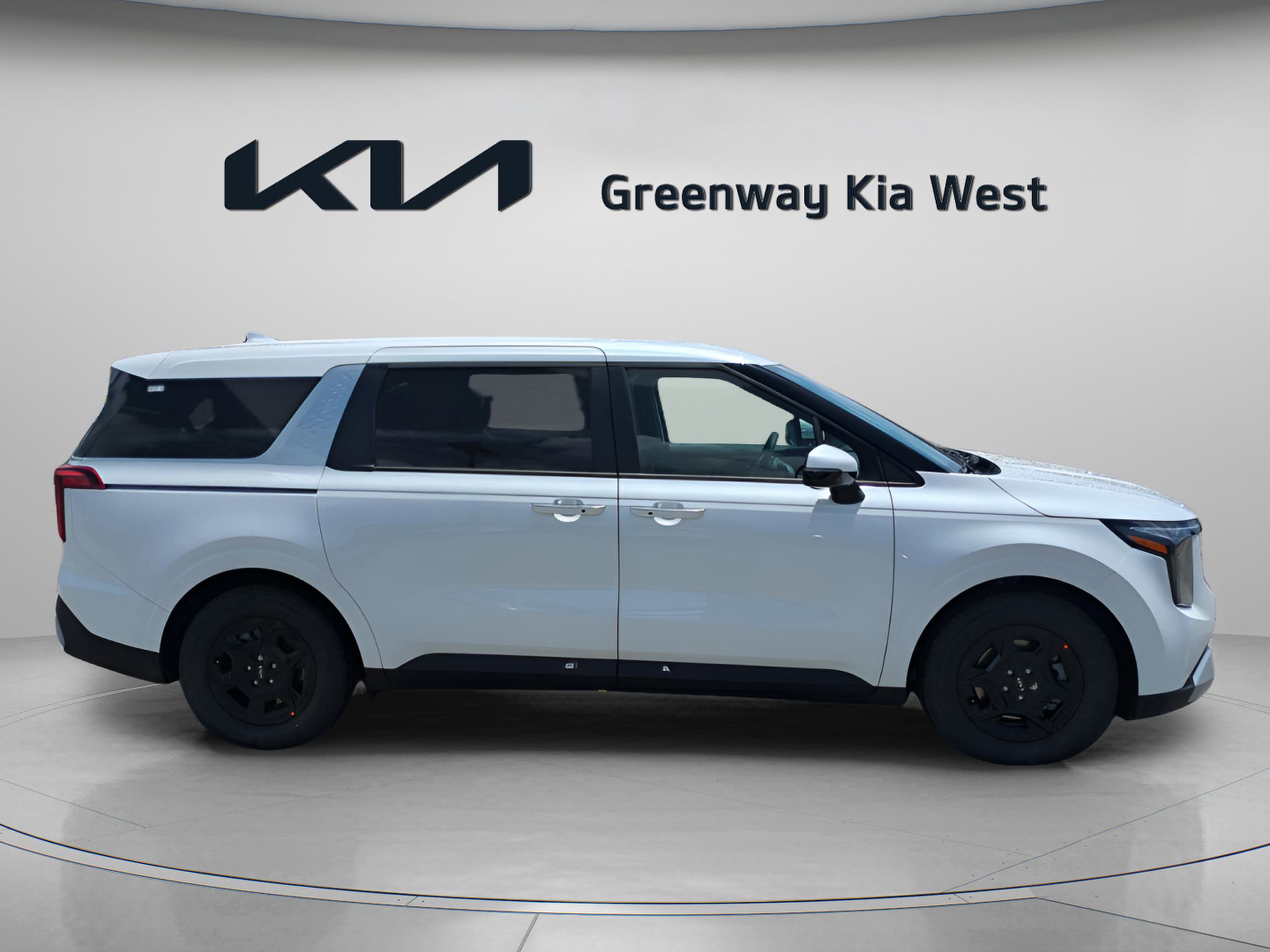 2026 Kia Carnival LX photo 6