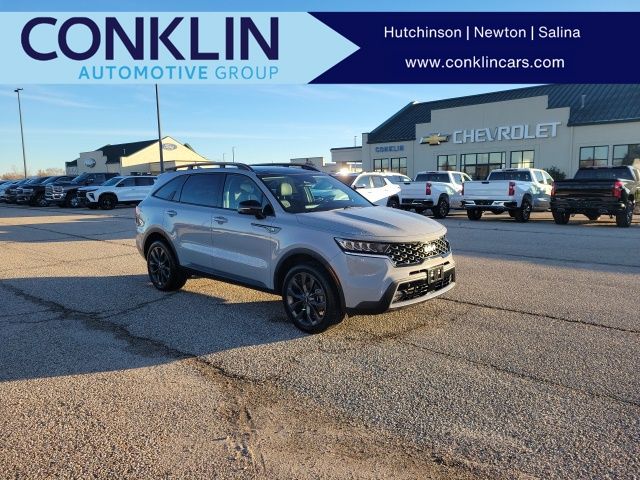 2022 Kia Sorento X-Line EX's photo