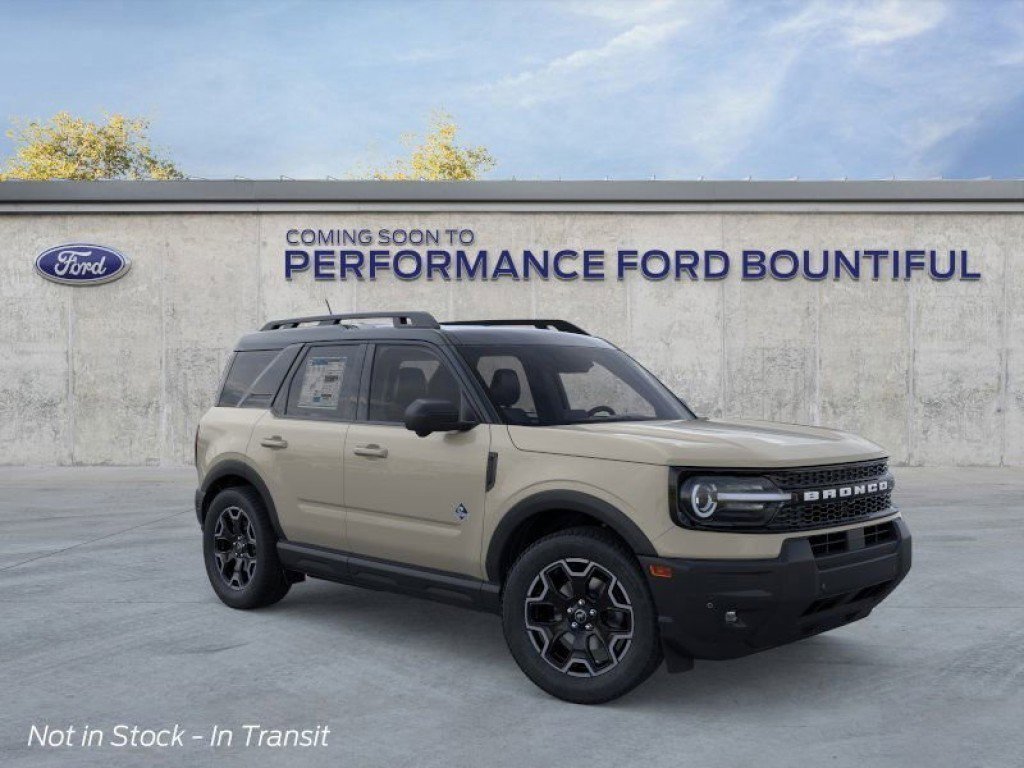 2025 Ford Bronco Sport Outer Banks photo 3