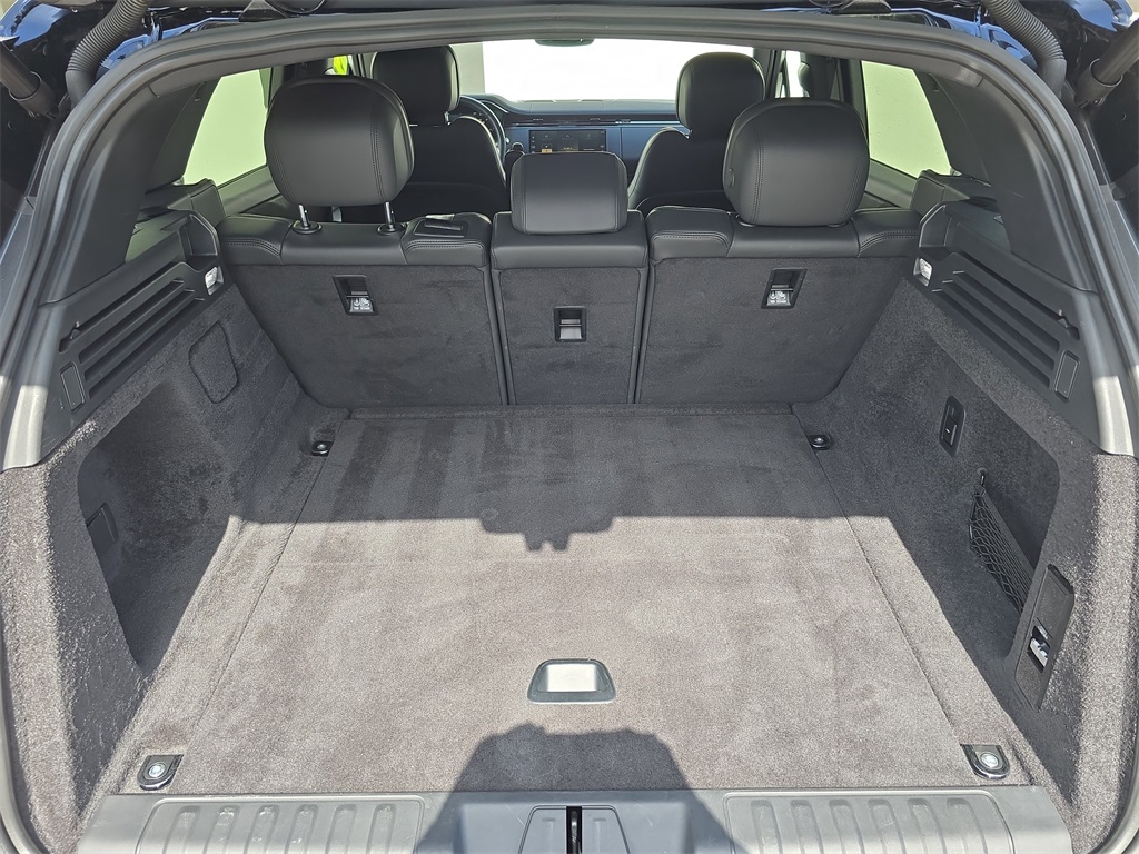 2024 Land Rover Range Rover Sport SE photo 8