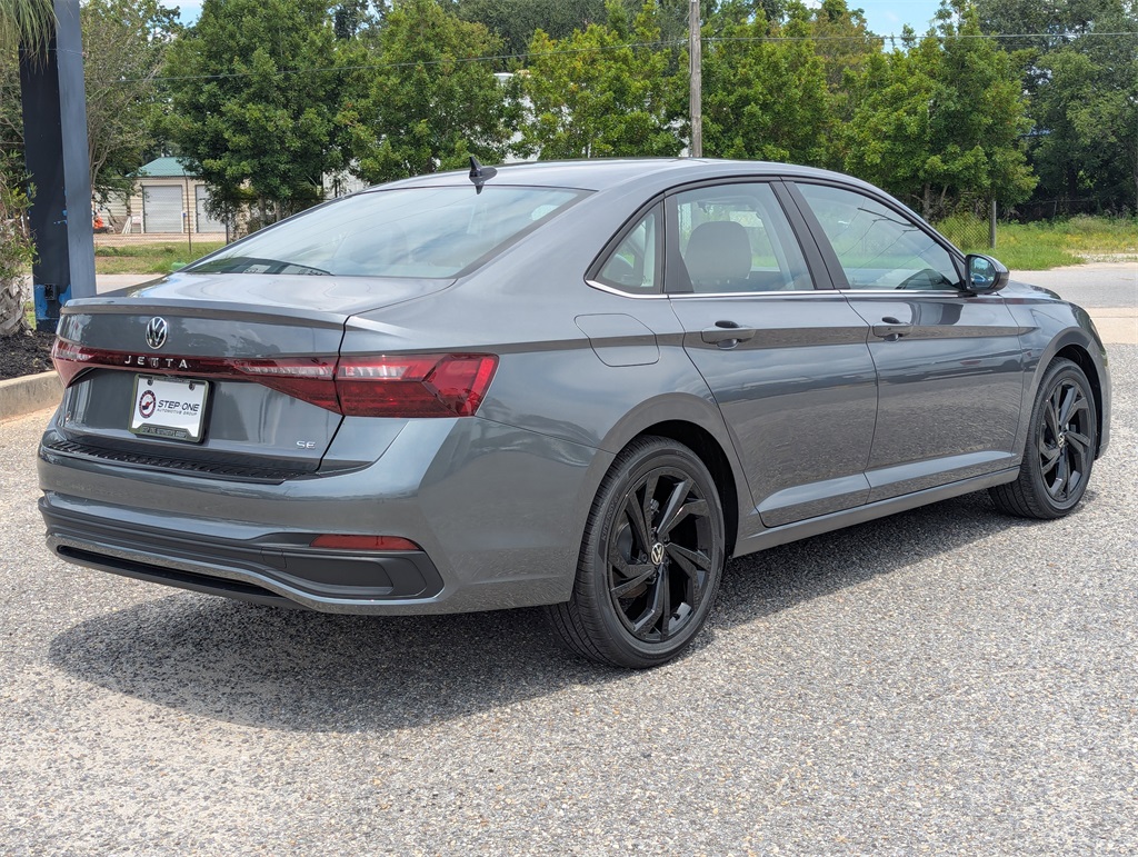 2025 Volkswagen Jetta 1.5T SE photo 4