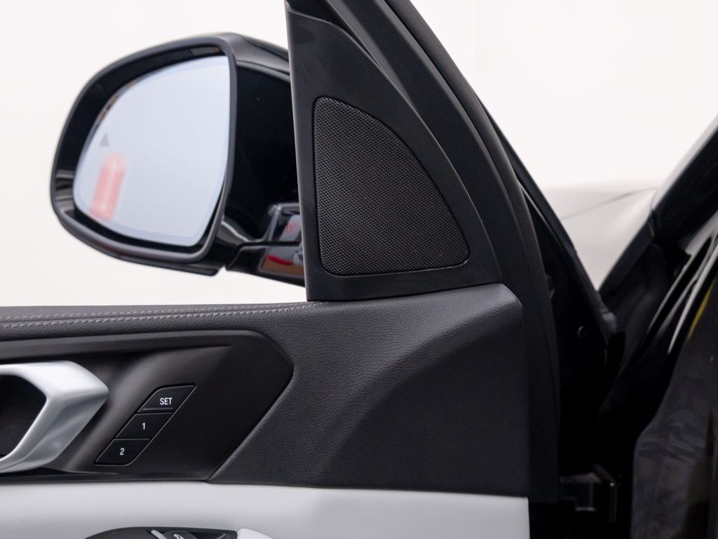 2023 Bmw X5 xDrive45e photo 13