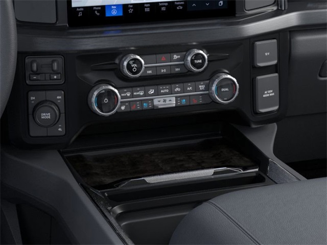 2025 Ford F-550 Lariat photo 14