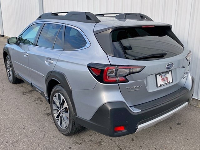 2023 Subaru Outback Limited XT photo 4