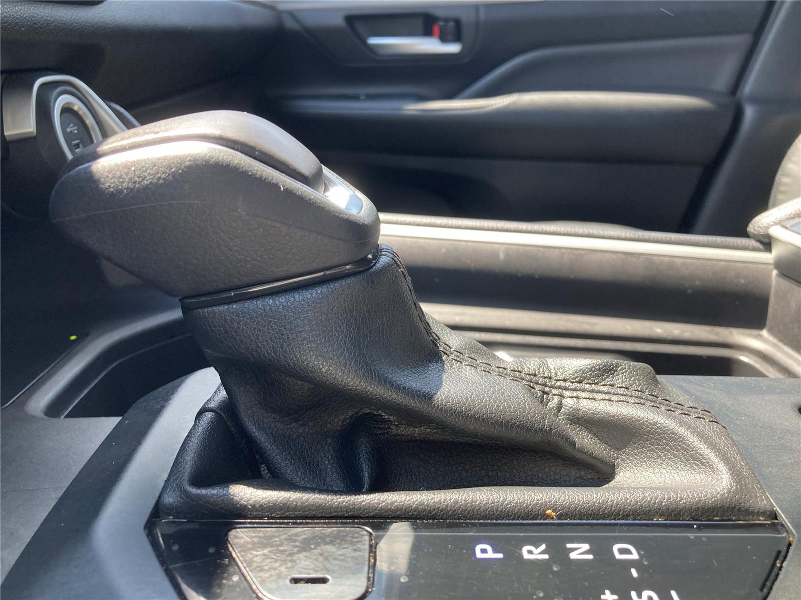 2024 Toyota Grand Highlander Hybrid Limited photo 17