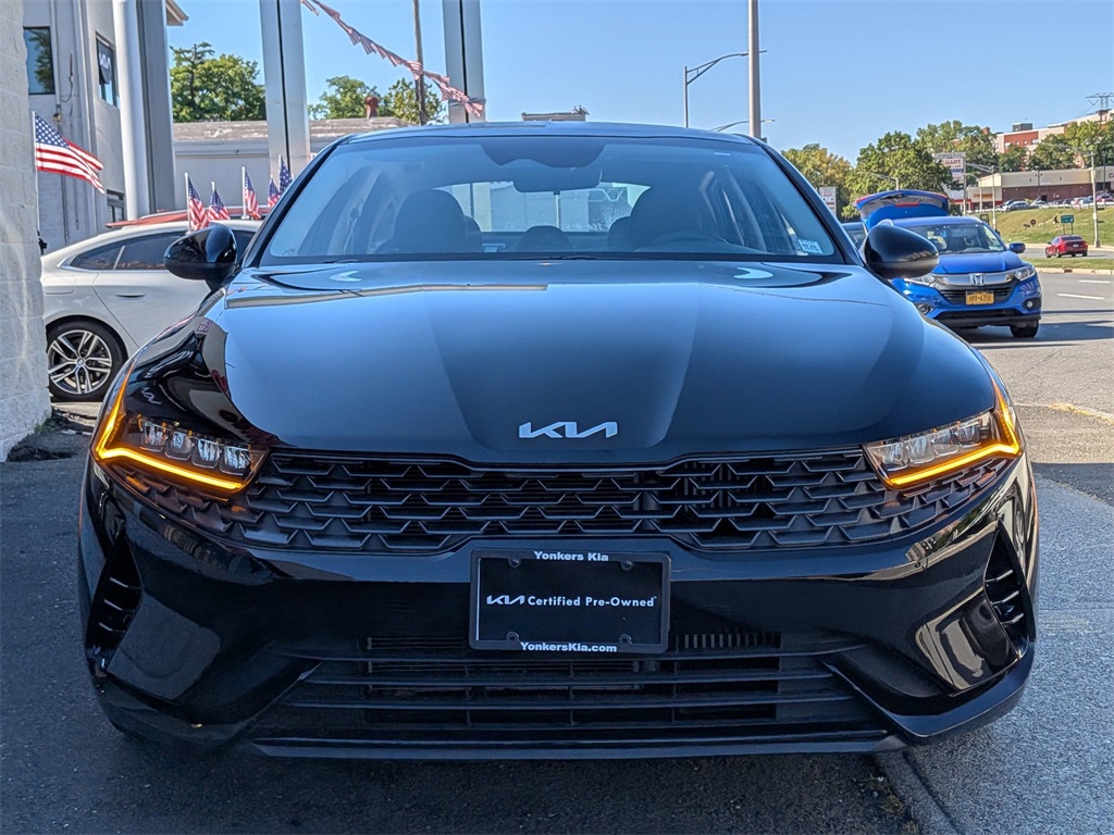 2022 Kia K5 LXS photo 2